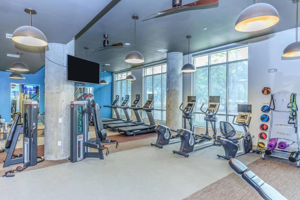 U3 Penthouse Houstonw Car Astros W Skyline-View Apartment Exterior photo