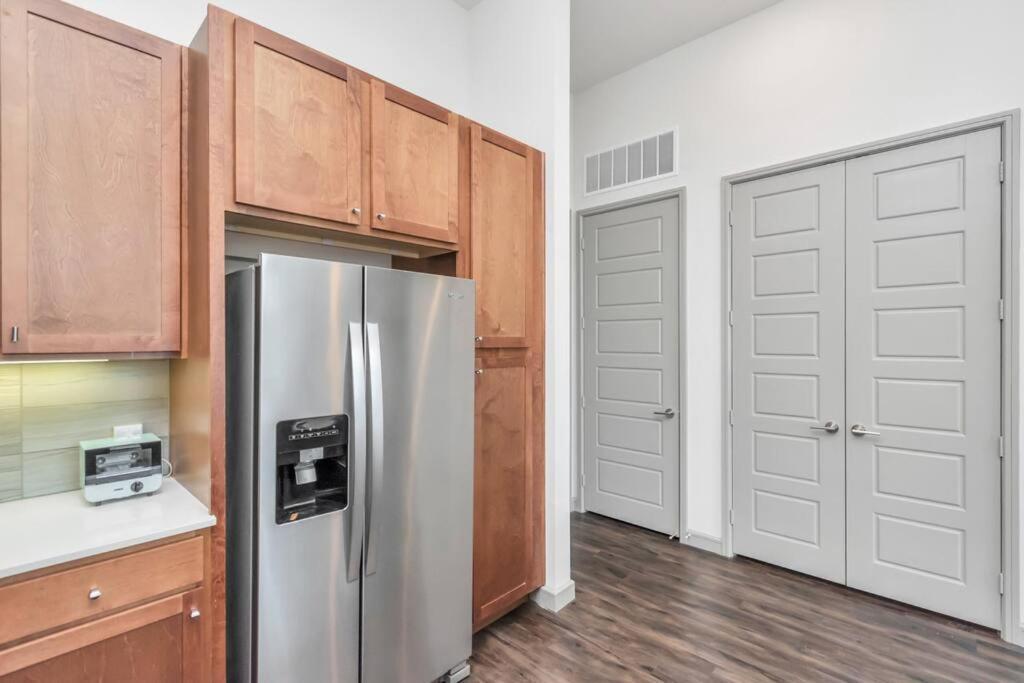 U3 Penthouse Houstonw Car Astros W Skyline-View Apartment Exterior photo