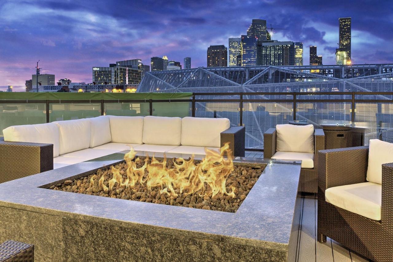 U3 Penthouse Houstonw Car Astros W Skyline-View Apartment Exterior photo